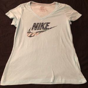 Nike V-Neck SS T-shirt Large NWOT